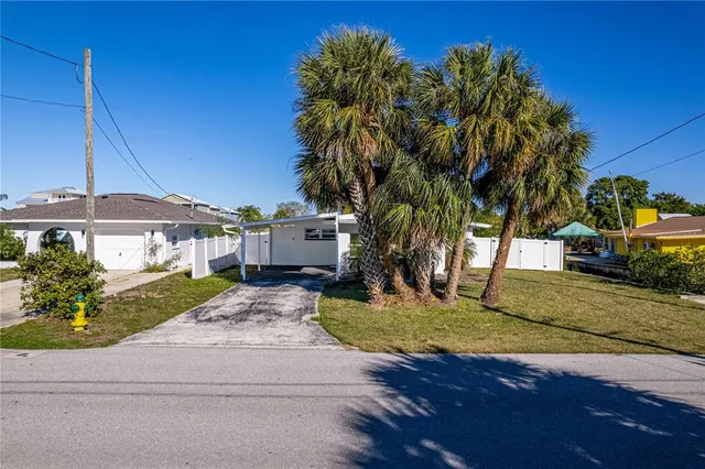 $365,000 | 3387 Minnow Creek Drive, Hernando Beach, FL 34607