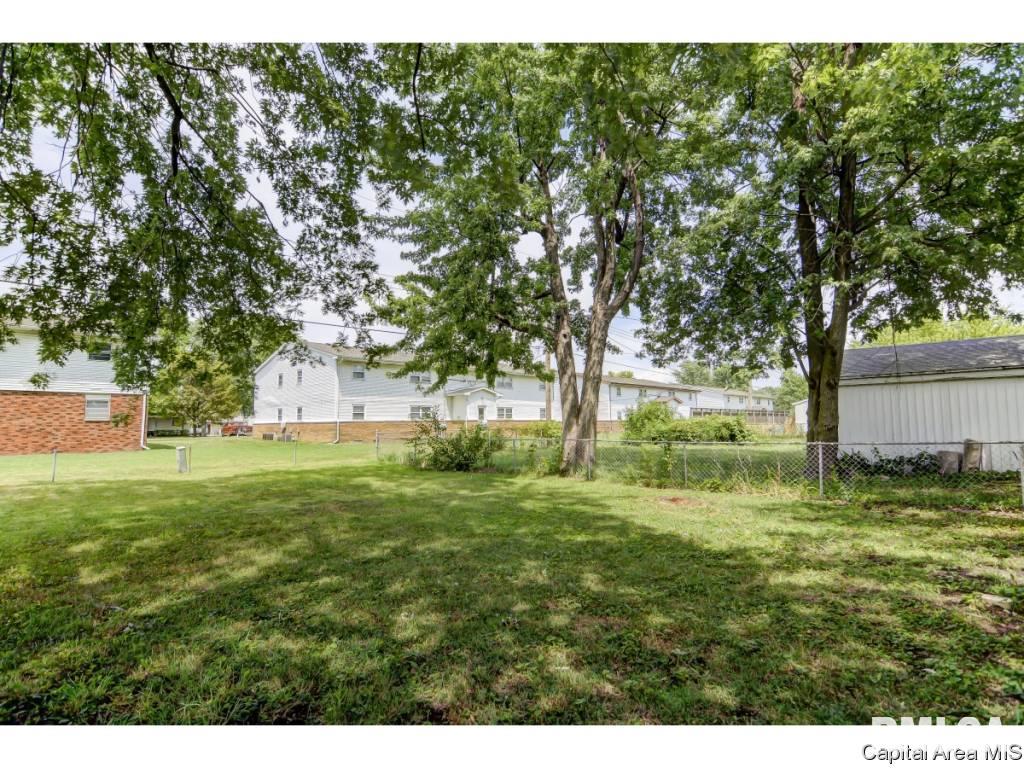 2141 East Keys Avenue Springfield, IL 62702 - Photo 24 of 27