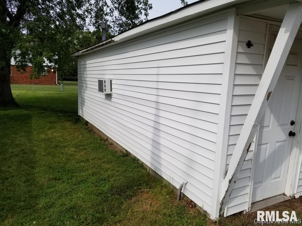 2141 East Keys Avenue Springfield, IL 62702 - Photo 26 of 27