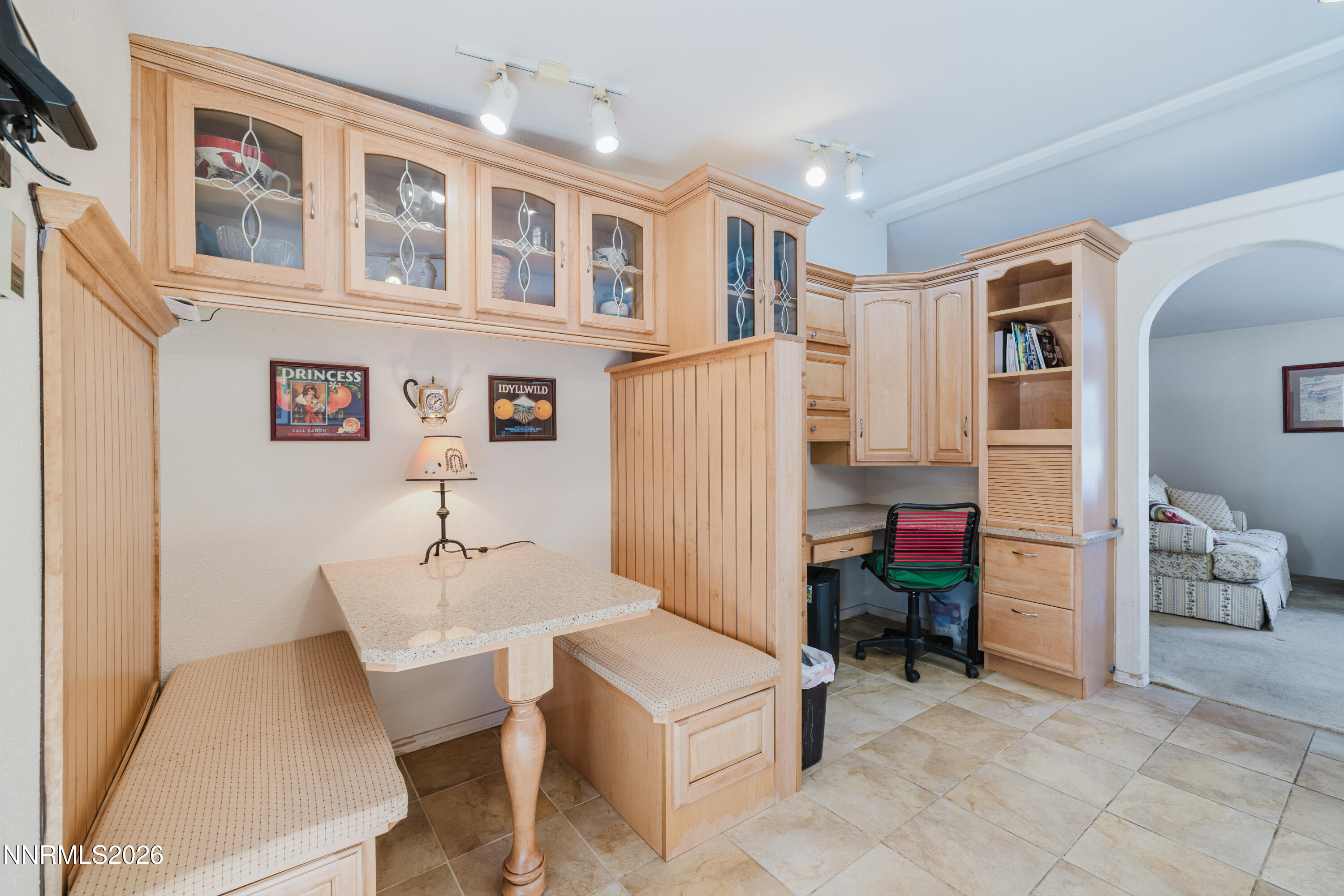 2013 Blume Ranch Road Lamoille, NV 89828 - Photo 15 of 37 a living room with furniture a table and chairs