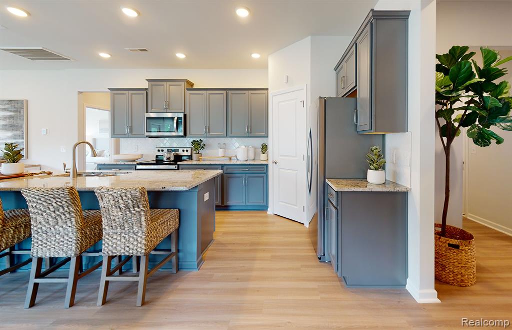 5182 Lewiston Road Canton, MI 48188 - Photo 4 of 11