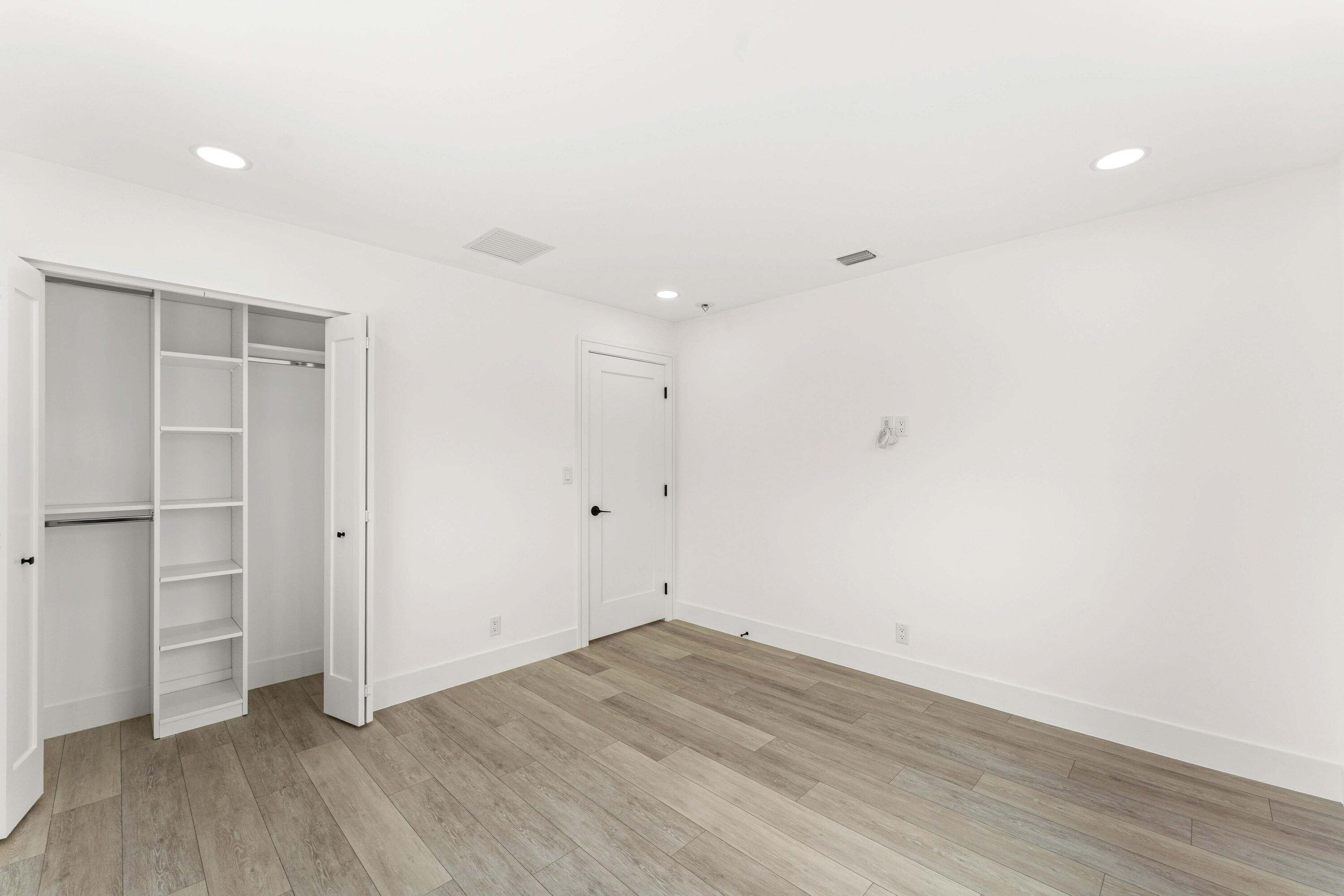 900 Southwest 13th Street Boca Raton, FL 33486 - Photo 25 of 51 028-900Southwest13thStreet-BocaRaton-FL-