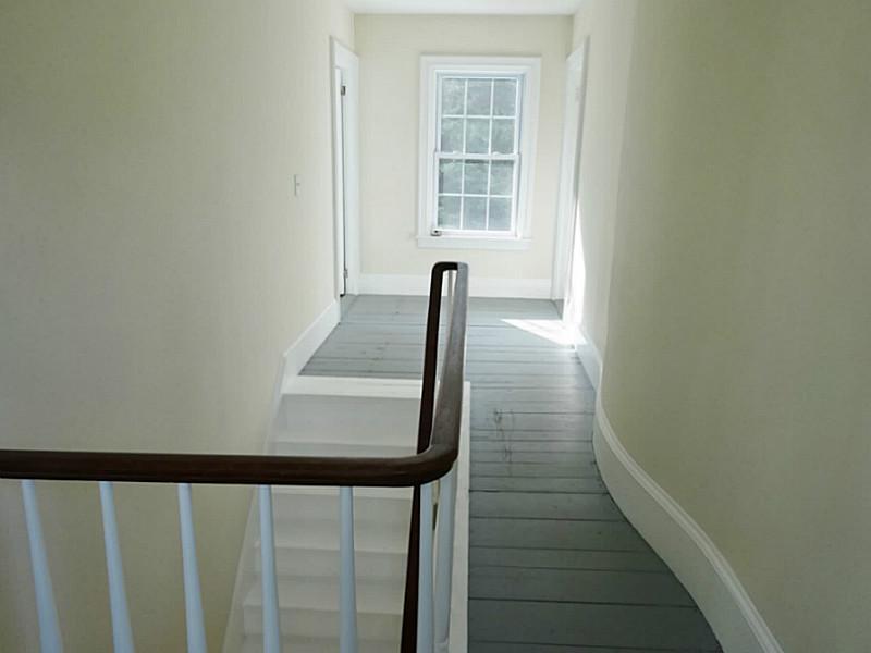 665 River Road Orrington, ME 04474 - Photo 28 of 35 Hallway.