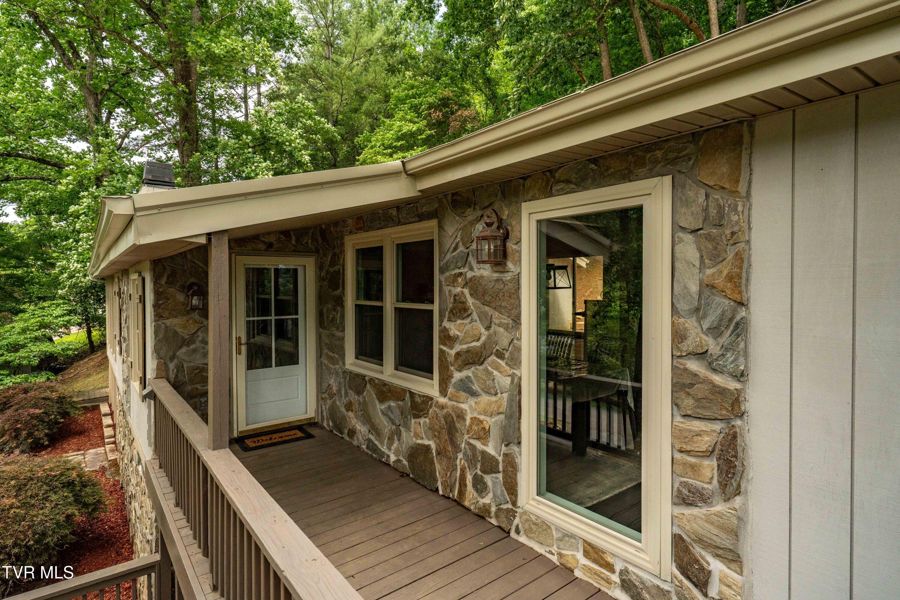 1113 Berry Road Elizabethton, TN 37643 - Photo 65 of 88 1113 Berry Rd (33 of 89)
