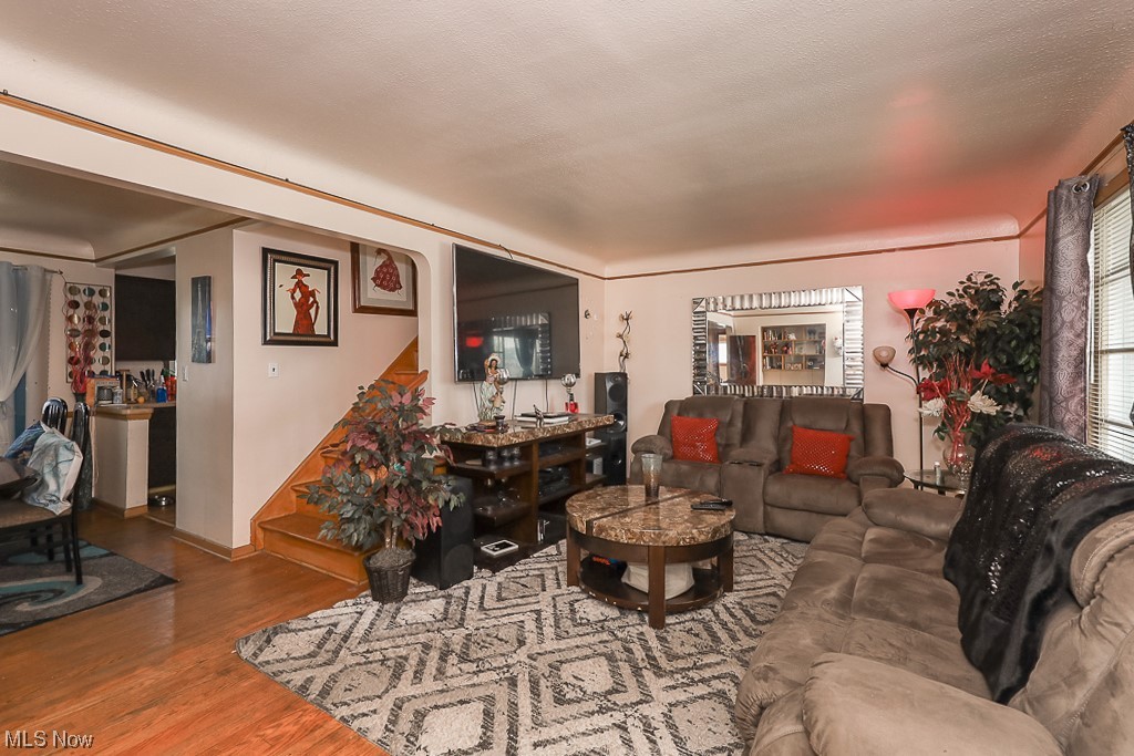 15316 Greendale Road Maple Heights, OH 44137 - Photo 4 of 28