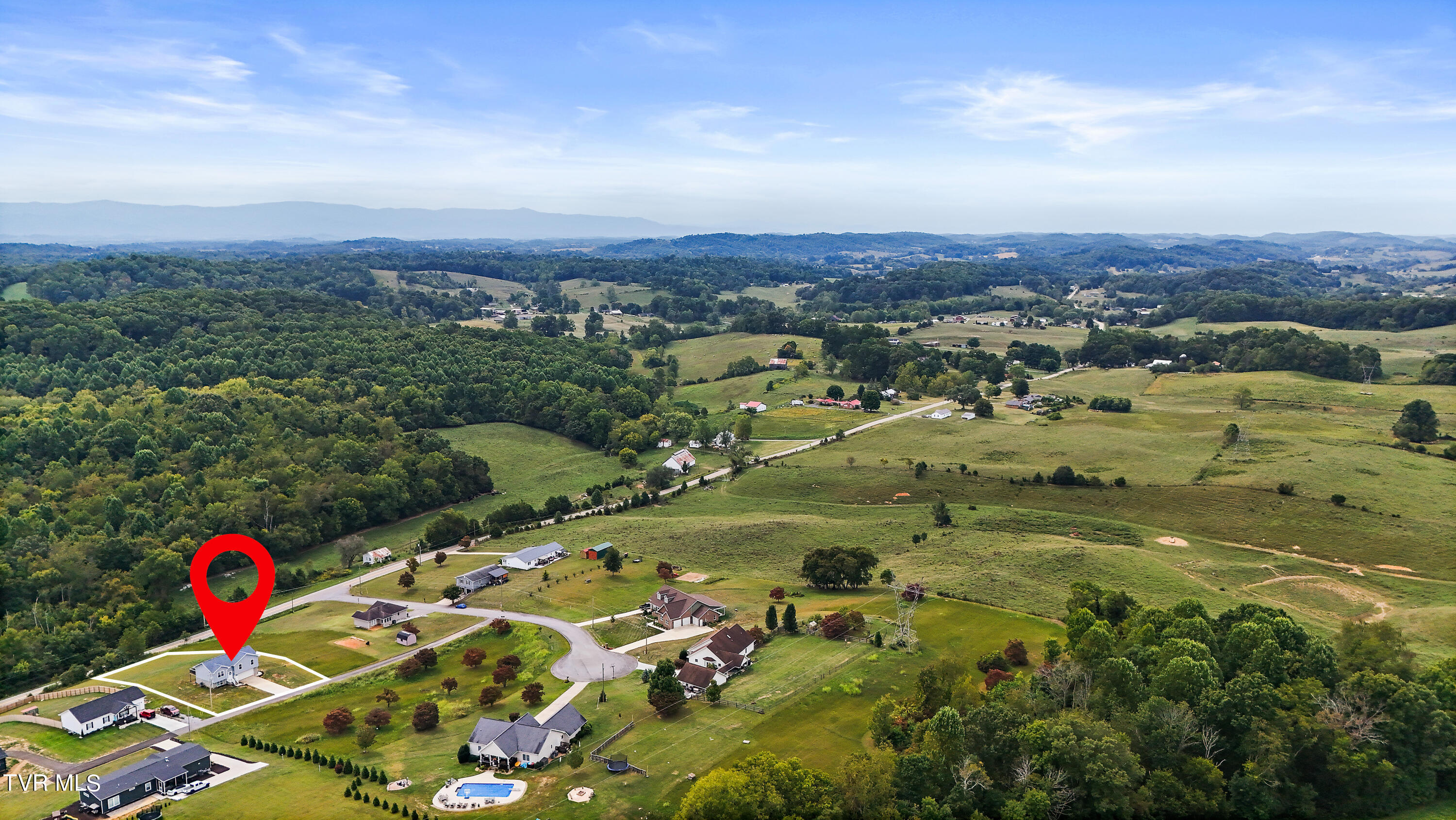 156 Milk Thistle Way Fall Branch, TN 37656 - Photo 28 of 30 DJI_20240912125308_0020_D