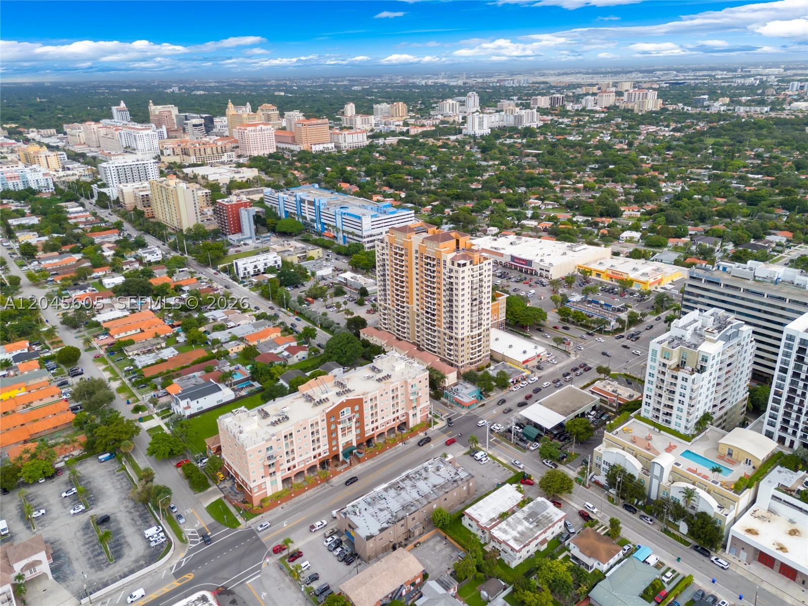 3232 Southwest 22nd Street, Unit 804 Miami, FL 33145 - Photo 4 of 32 Gallery Image 4