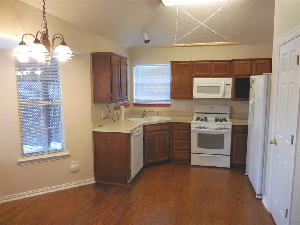 3164 Lido Way Denton, TX 76207 - Photo 4 of 14