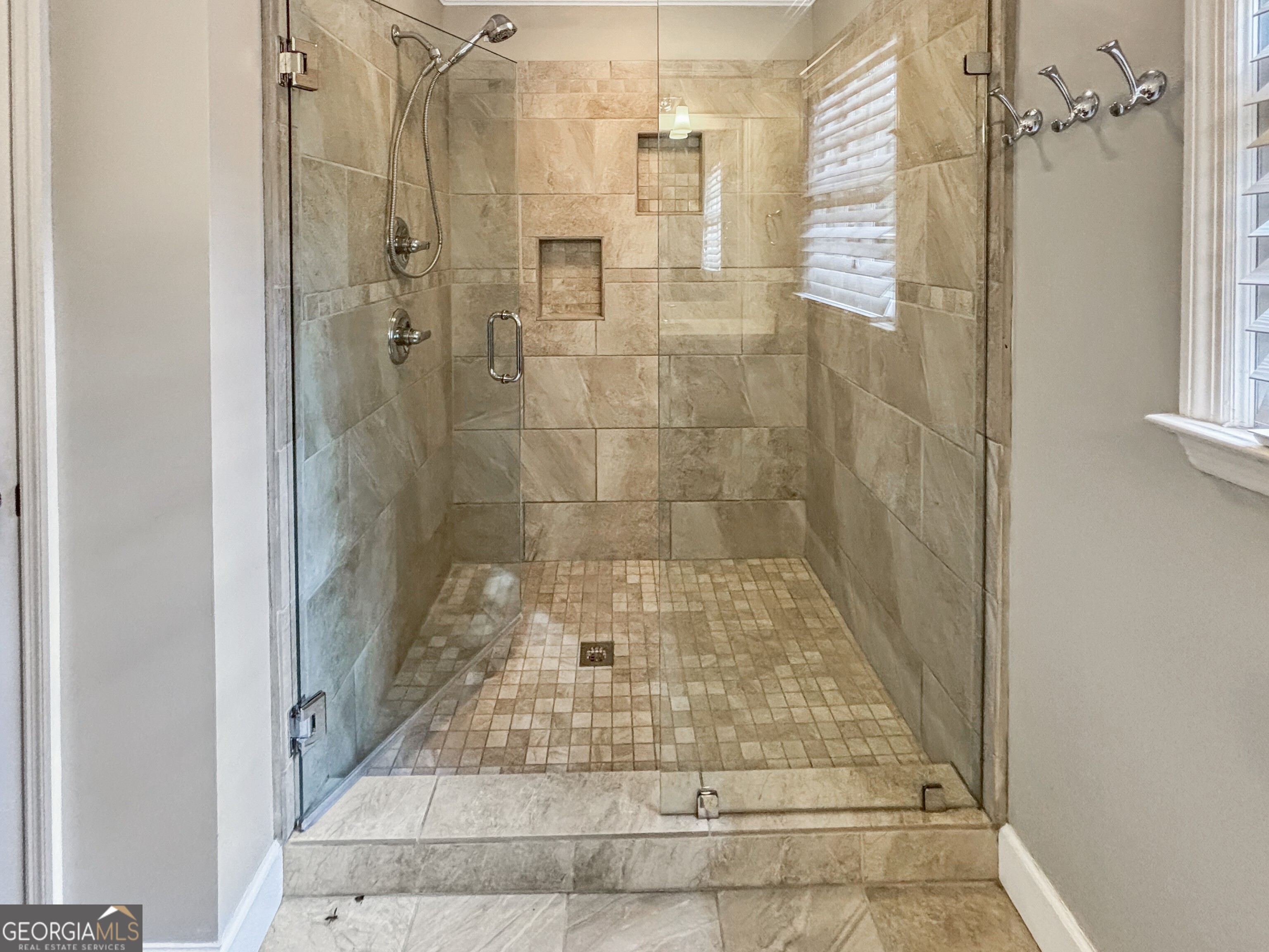 125 Mitchell Bluff Athens, GA 30606 - Photo 31 of 55 a bathroom with a shower