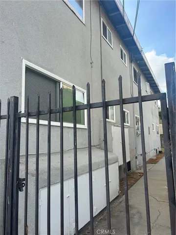 $1,399,000 | 12 West Pleasant Street, Long Beach, CA 90805