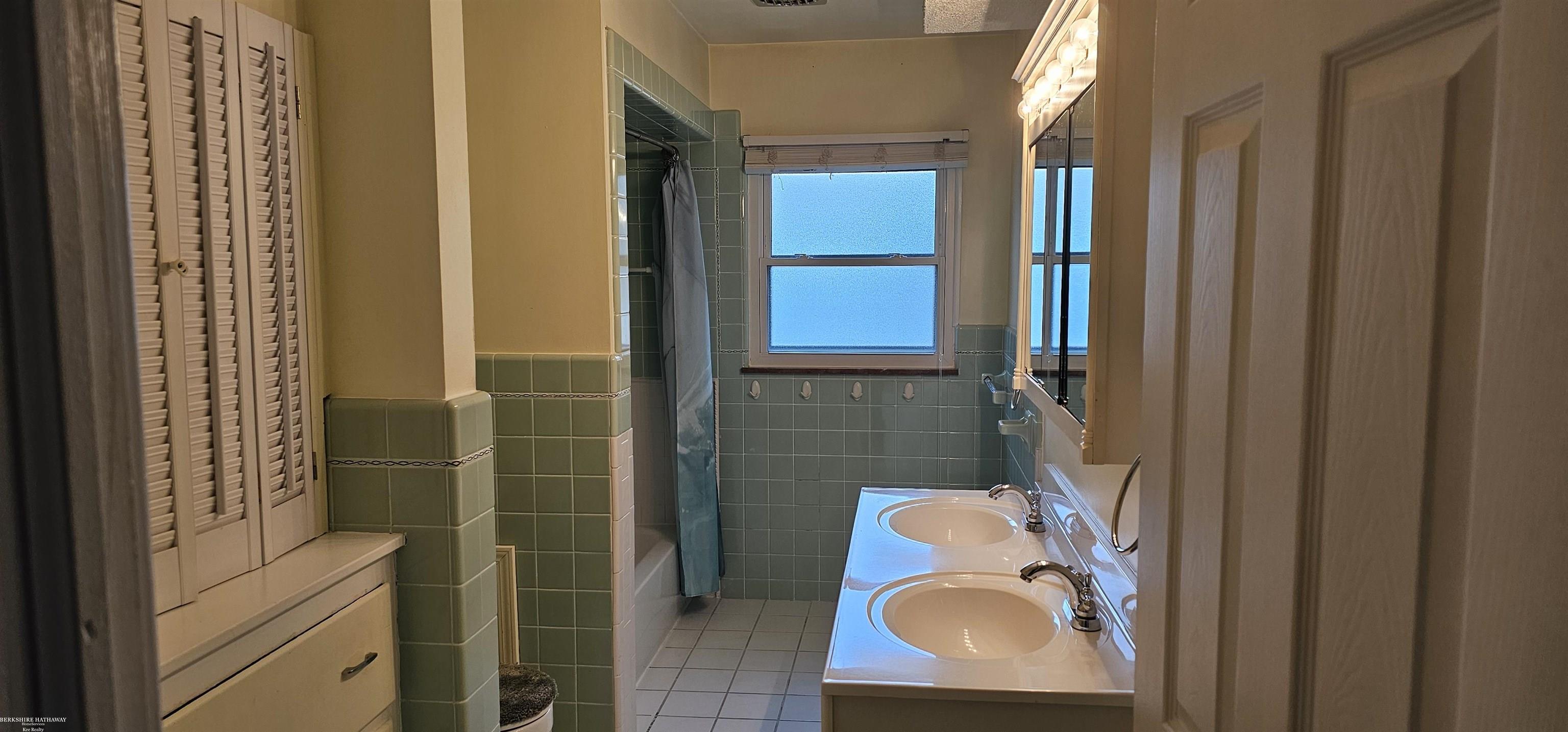4135 Neuman Road St. Clair, MI 48079 - Photo 16 of 28
