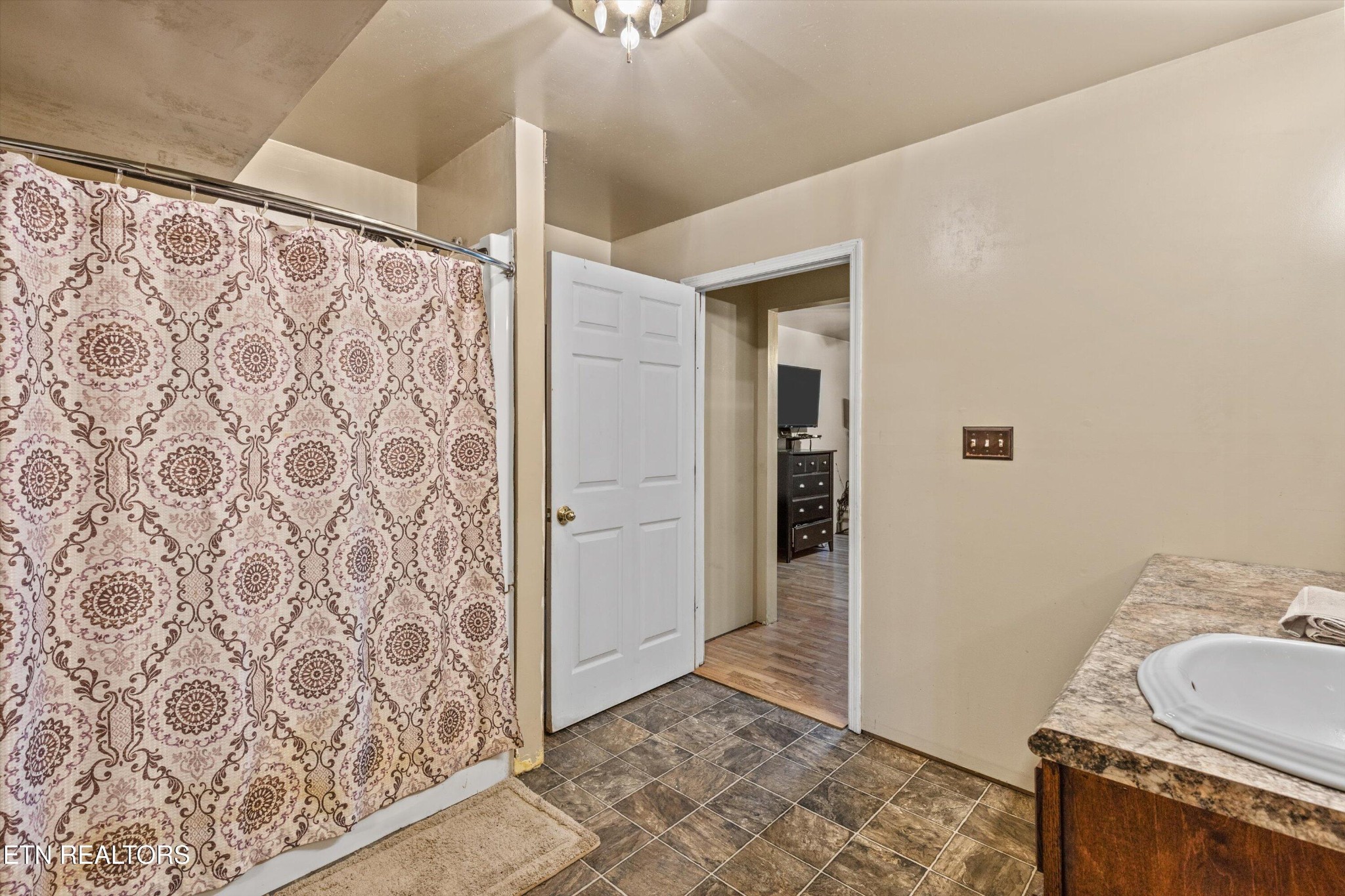 4189 Brimstone Road Robbins, TN 37852 - Photo 8 of 20 Gallery Image 8