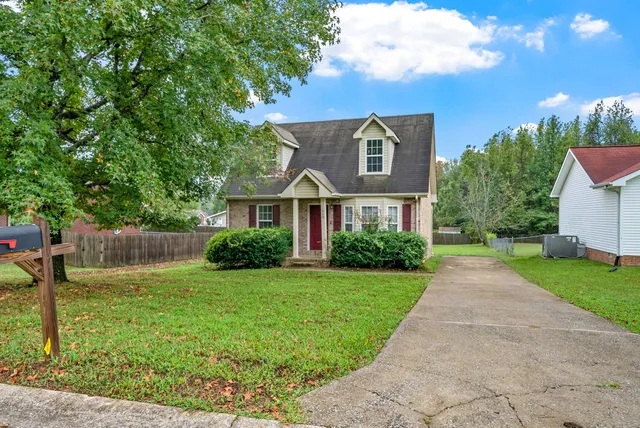 $995 | 360 Donna Drive, Clarksville, TN 37042