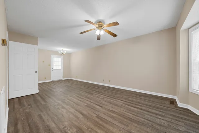 $995 | 360 Donna Drive, Clarksville, TN 37042