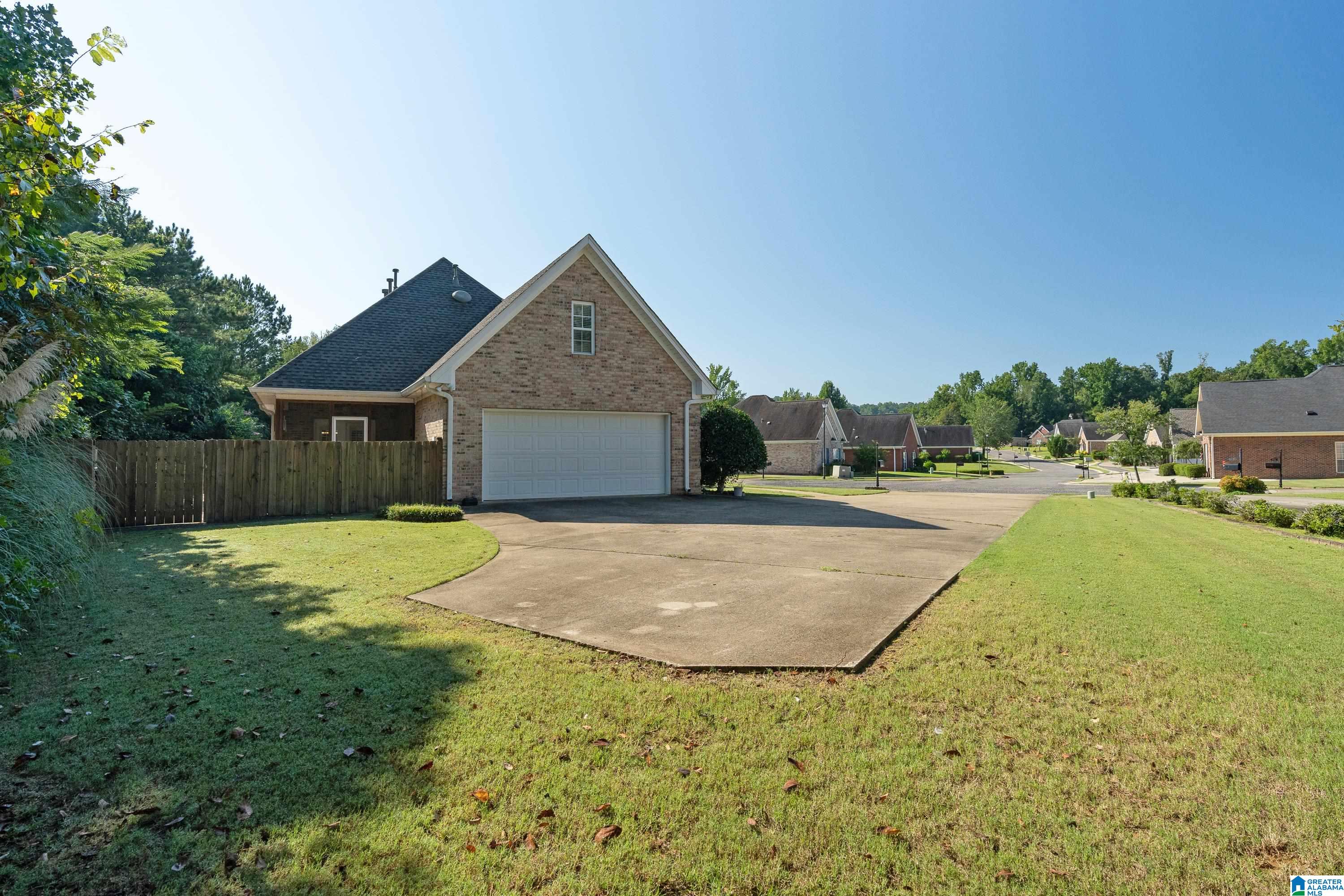 5941 Shilo Run Pinson, AL 35126 - Photo 3 of 32