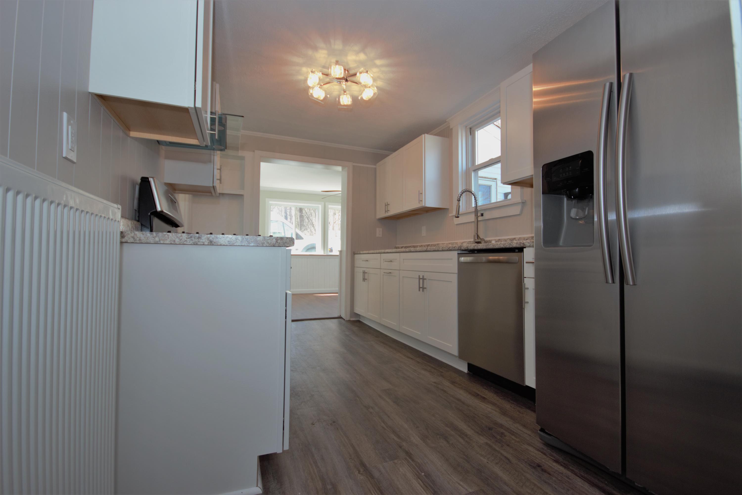 22 Rock Street Bangor, ME 04401 - Photo 10 of 40 9