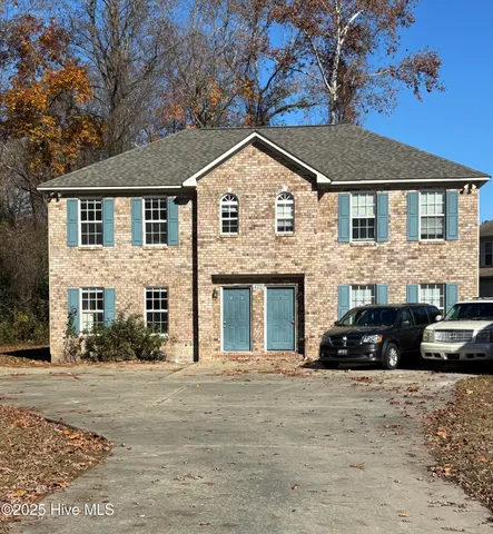 $1,600 | 4200 Williamsbrook Lane, Unit A, Greenville, NC 27858