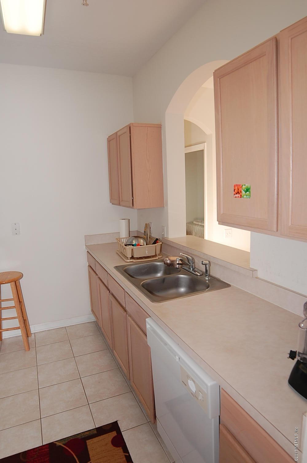 10550 Baymeadows Road, Unit 307 Jacksonville, FL 32256 - Photo 6 of 20 Kitchen 2