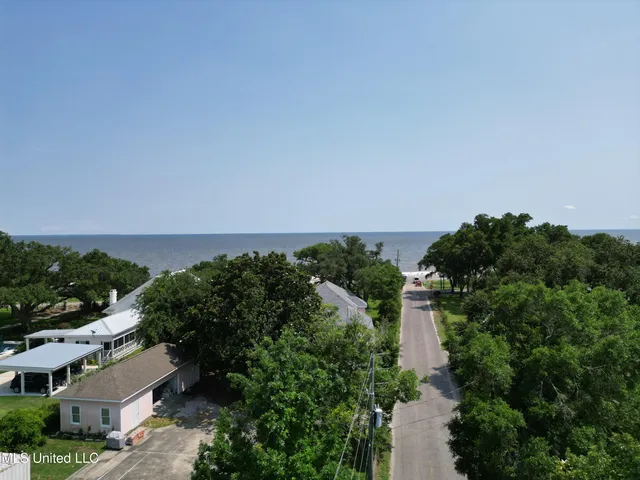 $550,000 | 114 Menge Avenue, Pass Christian, MS 39571