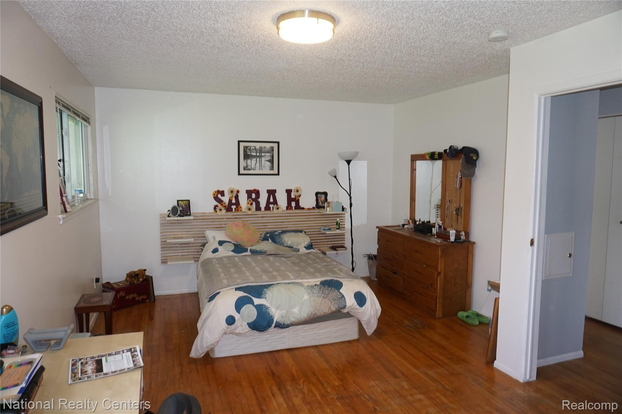 14172 Merriman Road Livonia, MI 48154 - Photo 9 of 26 DSC07114.JPG