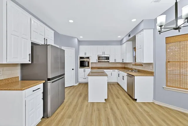 $3,450 | 2505 Classic Court West, Bedford, TX 76021