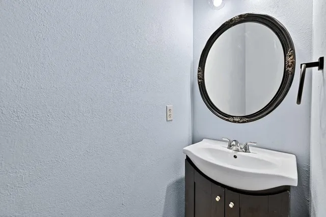 $3,450 | 2505 Classic Court West, Bedford, TX 76021