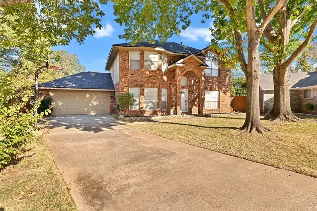 $3,450 | 2505 Classic Court West, Bedford, TX 76021