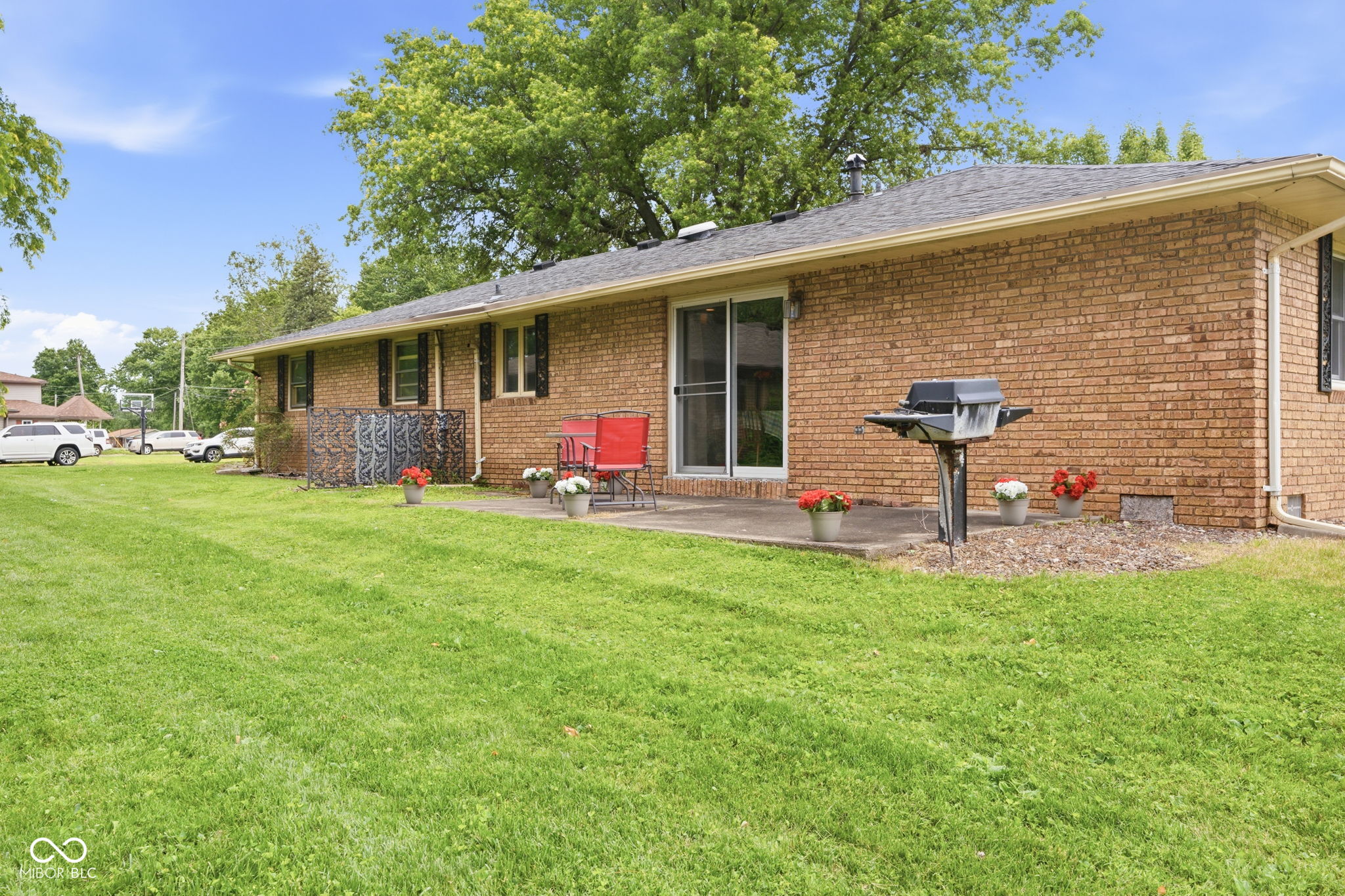 1741 Shepherd Road Anderson, IN 46012 - Photo 2 of 23