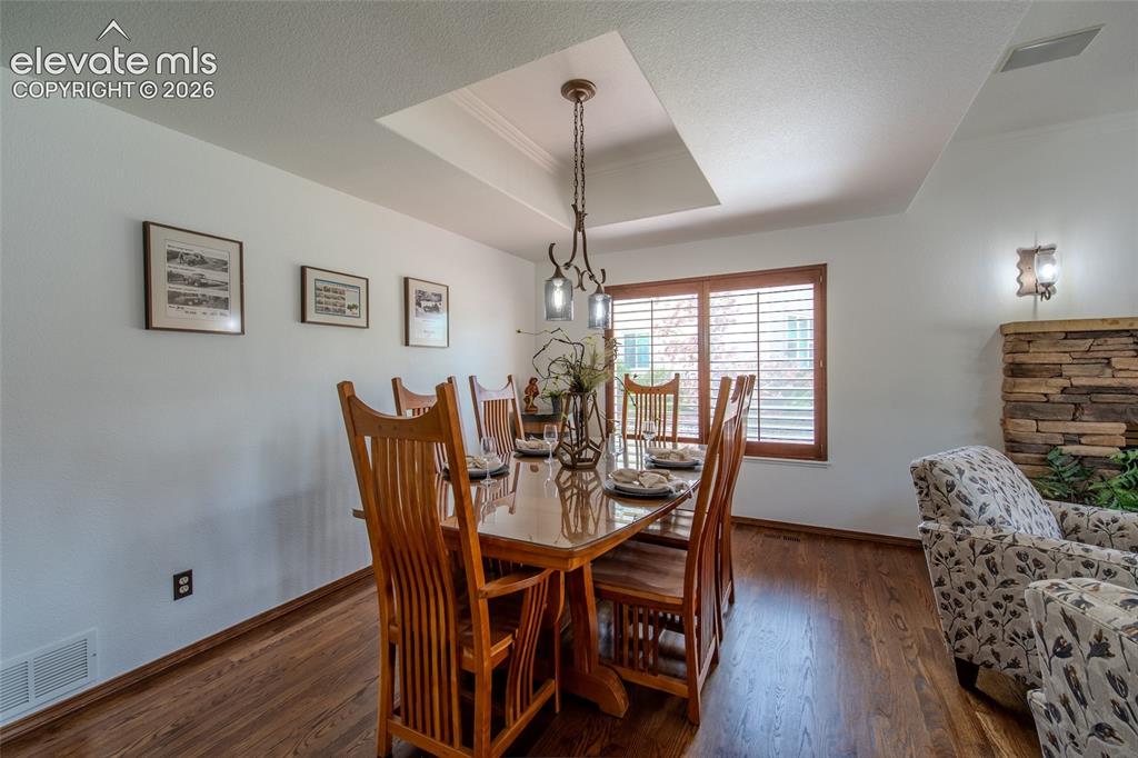 789 Capeglen Road Colorado Springs, CO 80906 - Photo 17 of 46 plenty of room for your large table to entertain