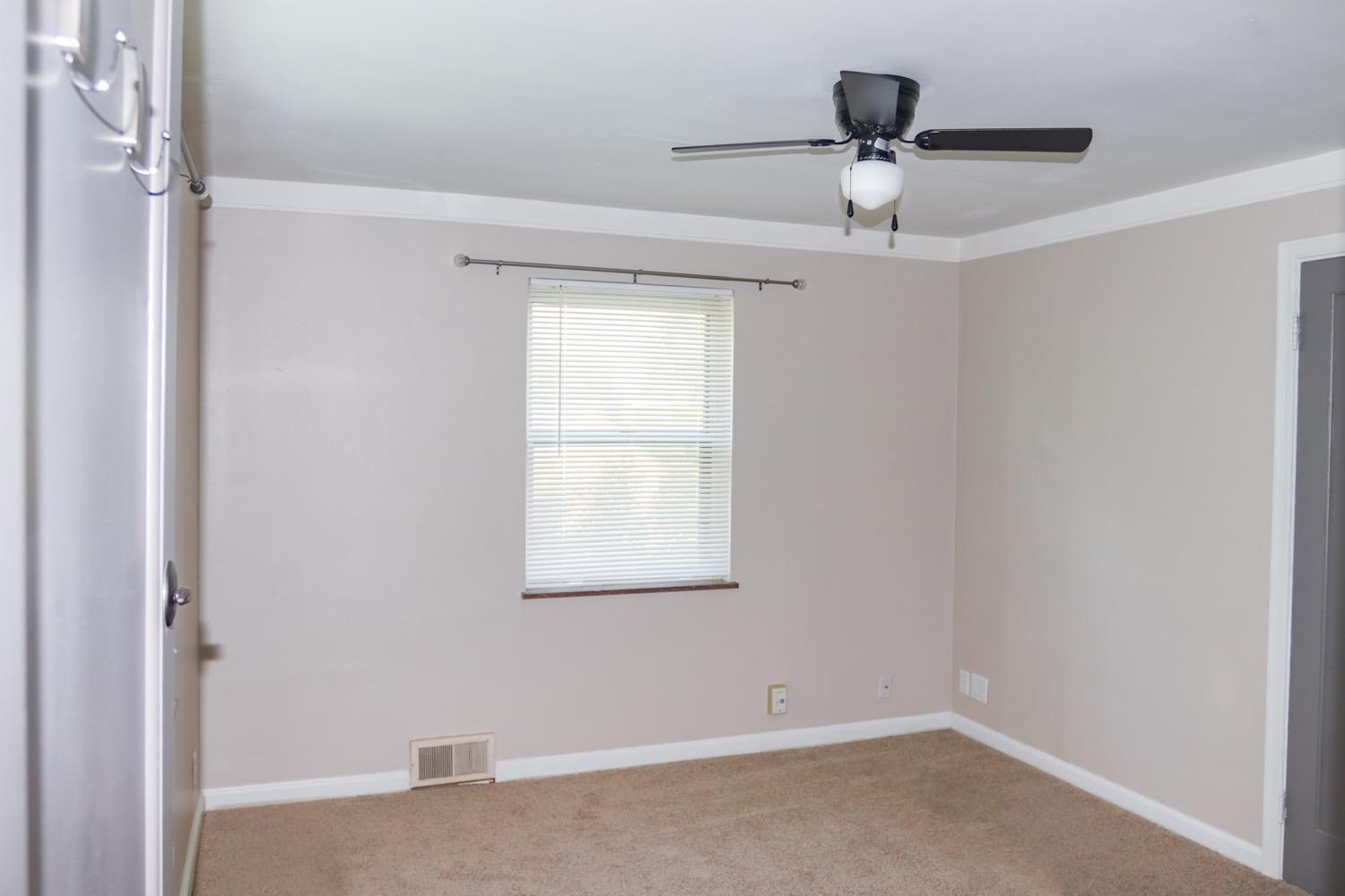 511 West North Bend Road Cincinnati, OH 45224 - Photo 16 of 28