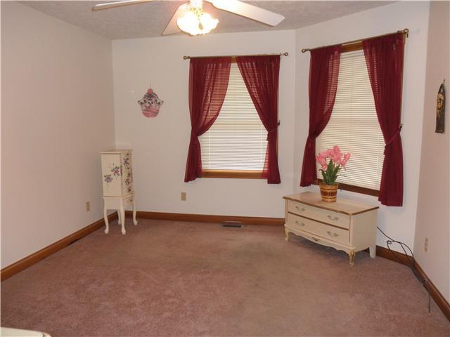 1512 R R J Boulevard Martinsville, IN 46151 - Photo 8 of 10 Gallery Image 8