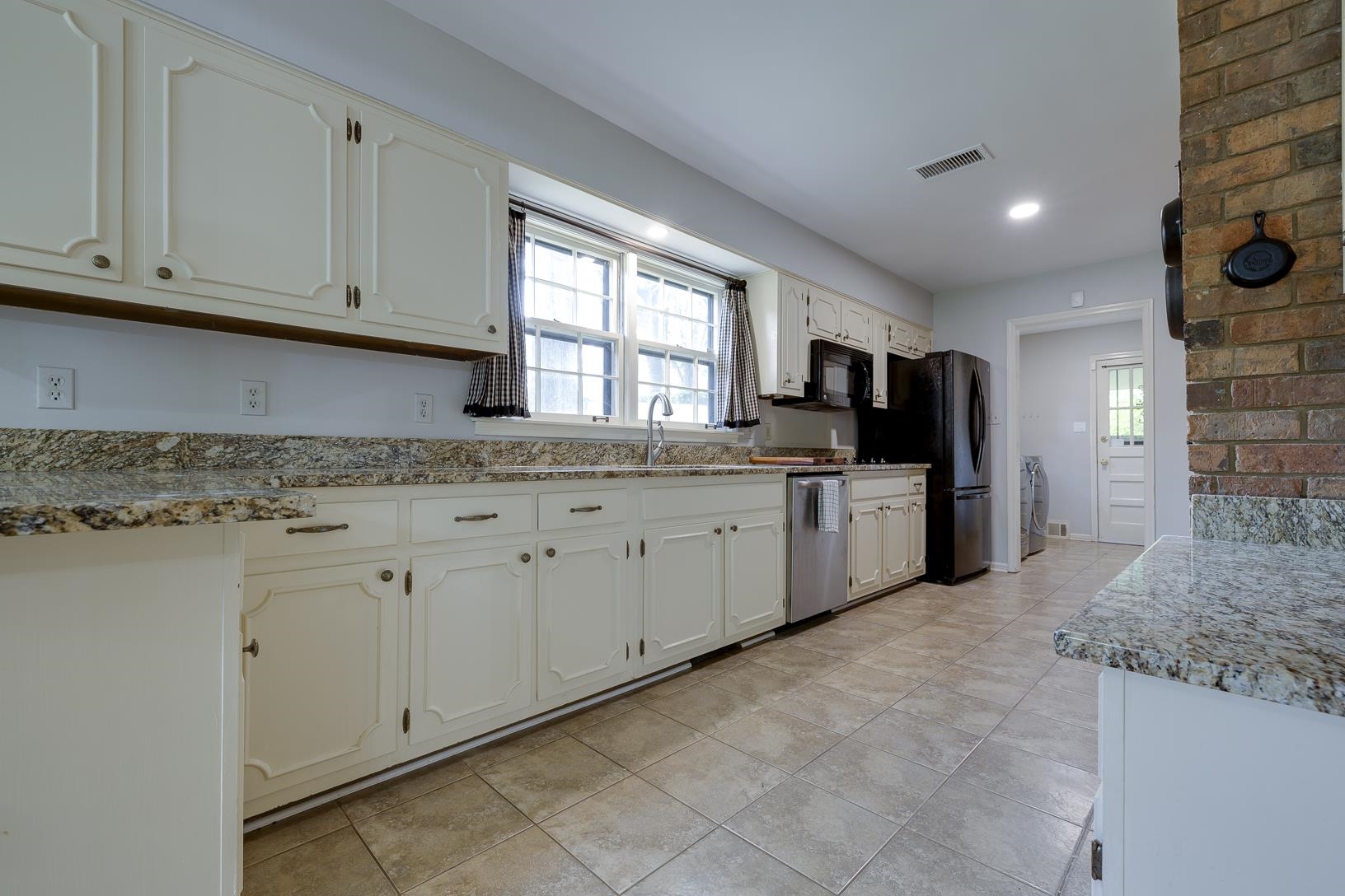 6765 River Birch Road Memphis, TN 38119 - Photo 13 of 25 Gallery Image 13