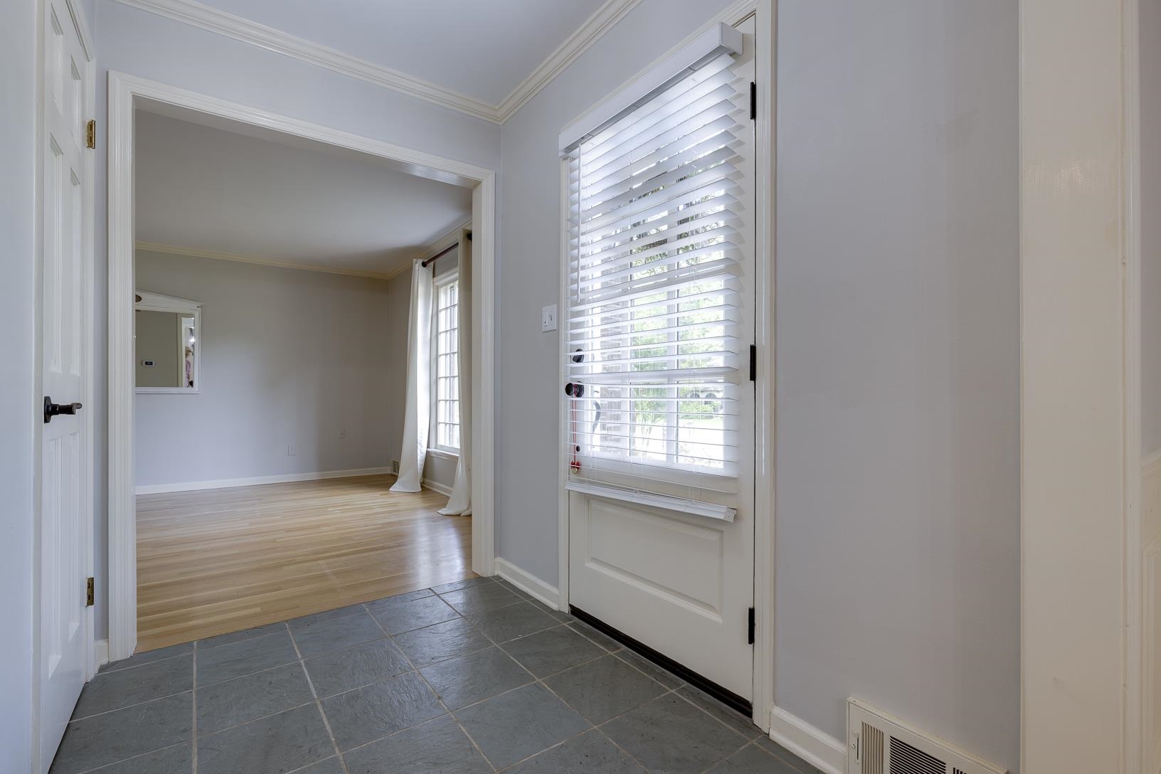 6765 River Birch Road Memphis, TN 38119 - Photo 3 of 25 Gallery Image 3