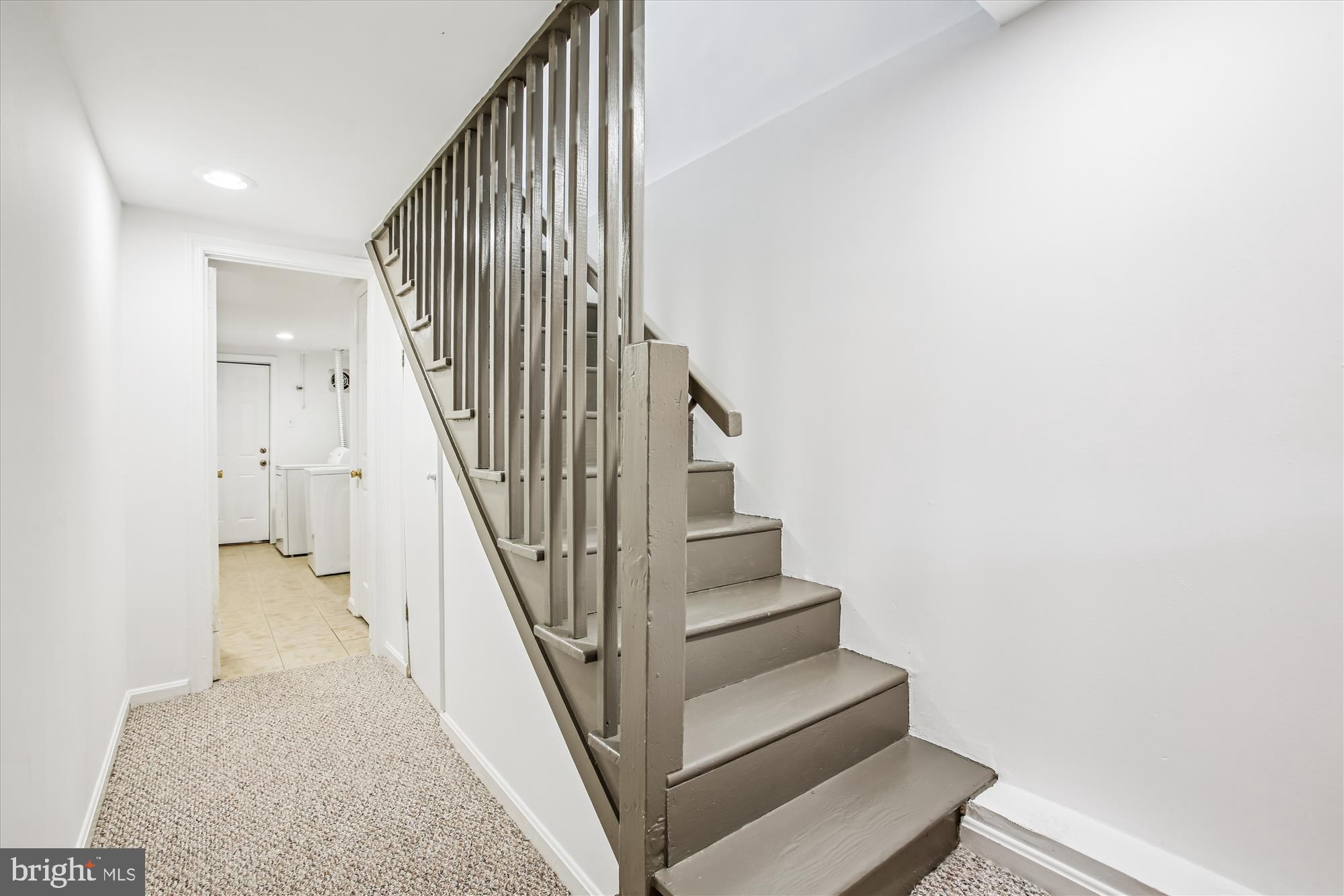1760 E Street Northeast Washington, DC 20002 - Photo 26 of 46 a view of entryway