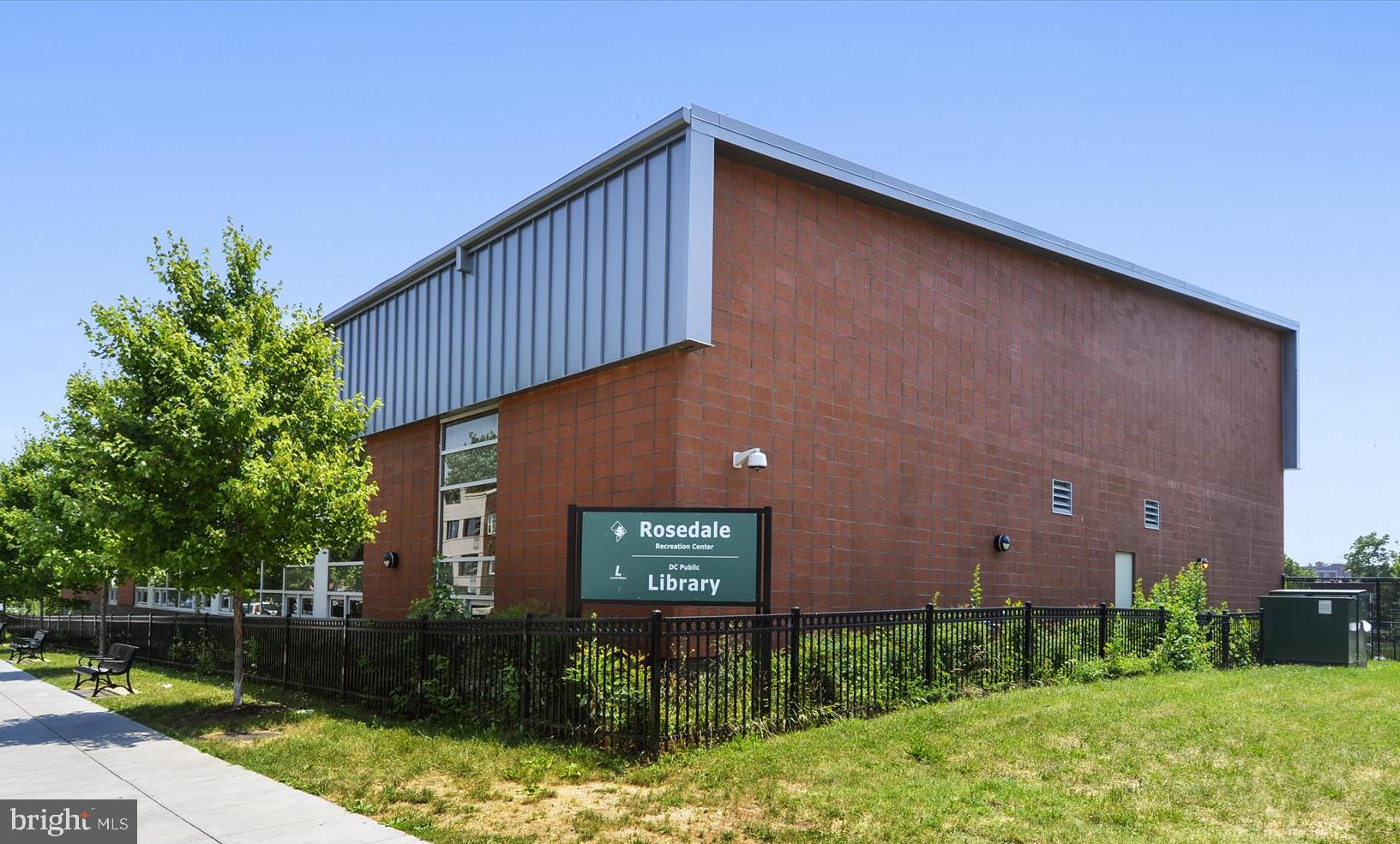 1760 E Street Northeast Washington, DC 20002 - Photo 38 of 46 a view of a house with backyard and garden