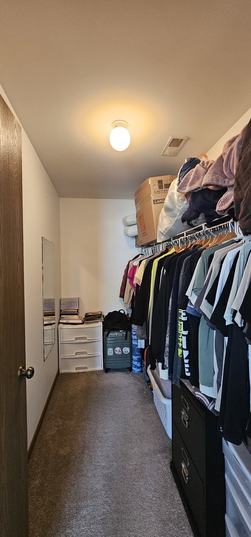 893 Golf Course Road, Unit 8 Crystal Lake, IL 60014 - Photo 12 of 17 Gallery Image 12