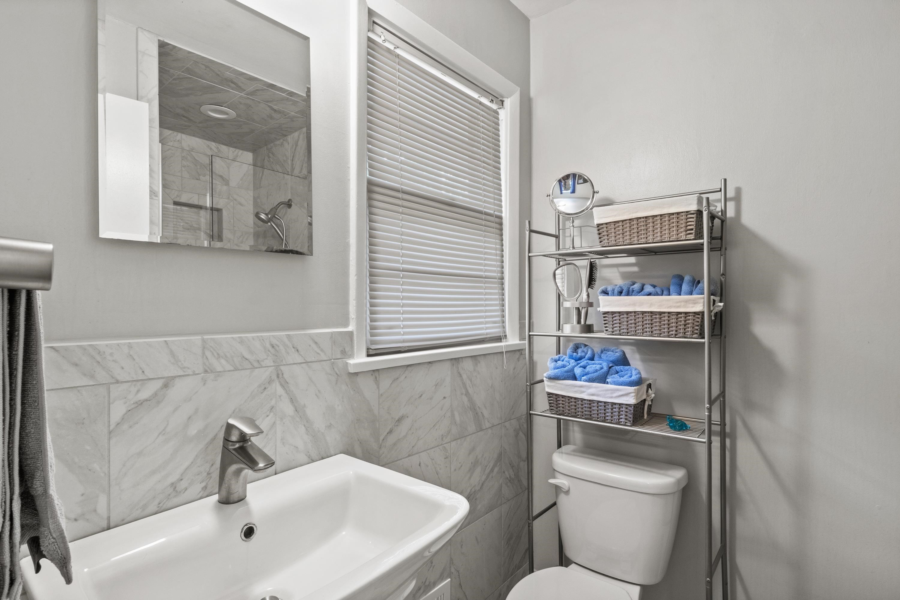 5720 Deblyn Avenue Raleigh, NC 27612 - Photo 25 of 34 Photo 25