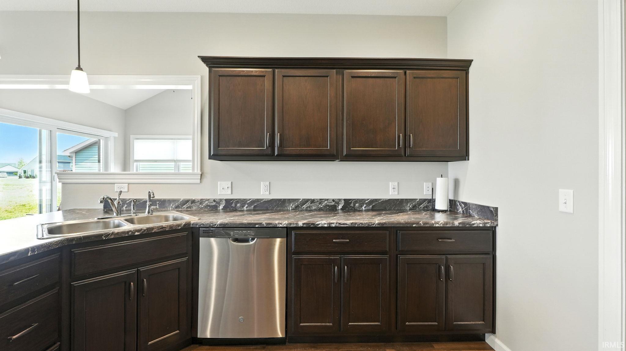 602 Pioneer Street Garrett, IN 46738 - Photo 31 of 35