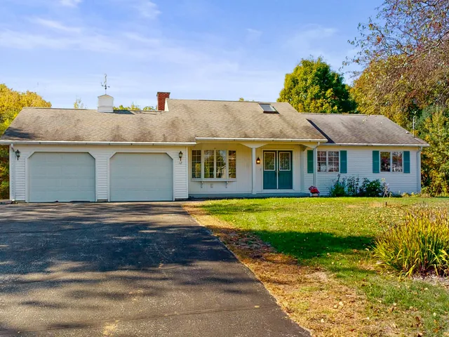 $400,000 | 12 Hartford Street, Lewiston, ME 04240