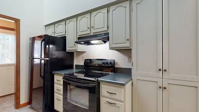 $400,000 | 12 Hartford Street, Lewiston, ME 04240