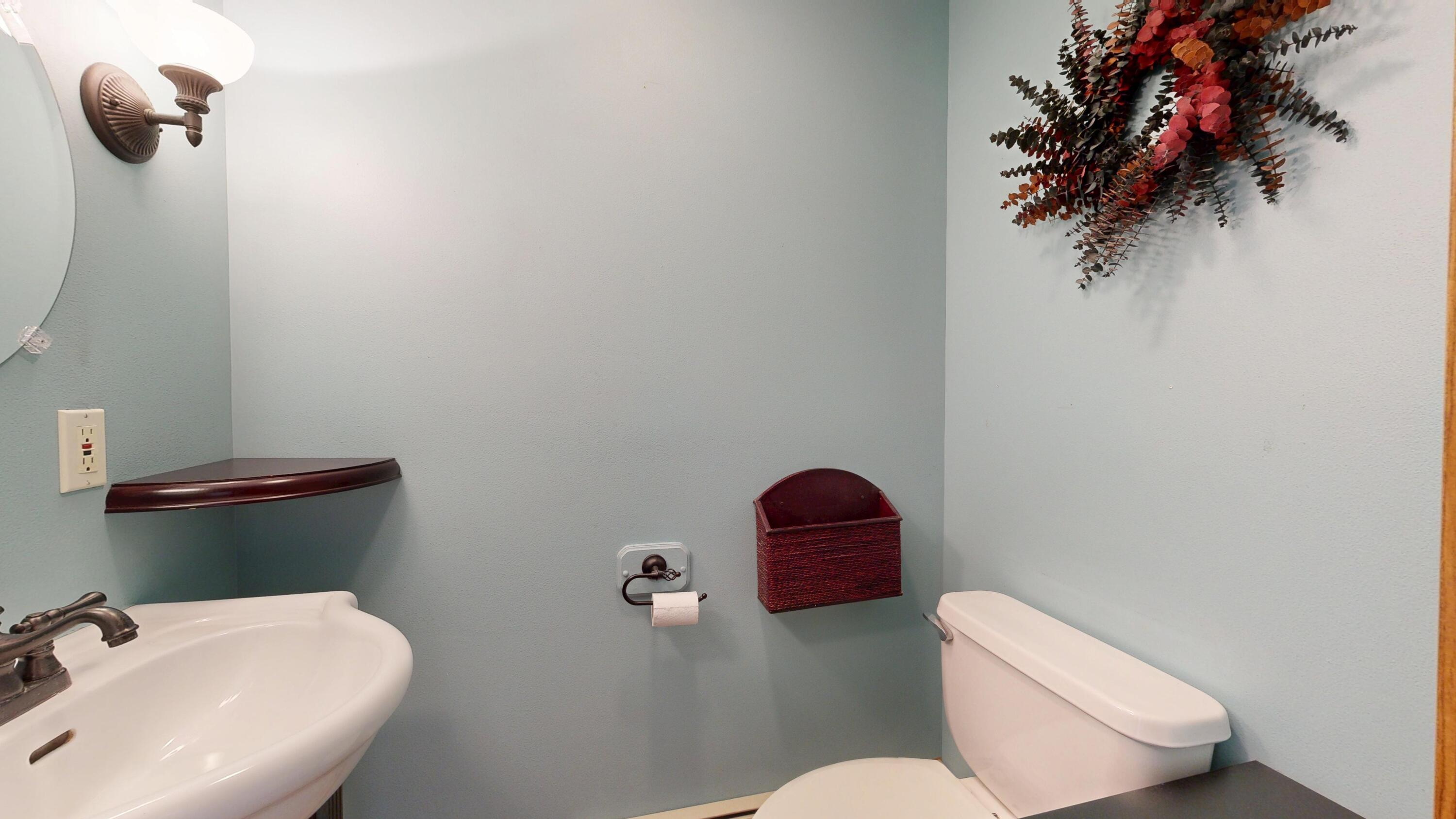 12 Hartford Street Lewiston, ME 04240 - Photo 31 of 71 Bathroom