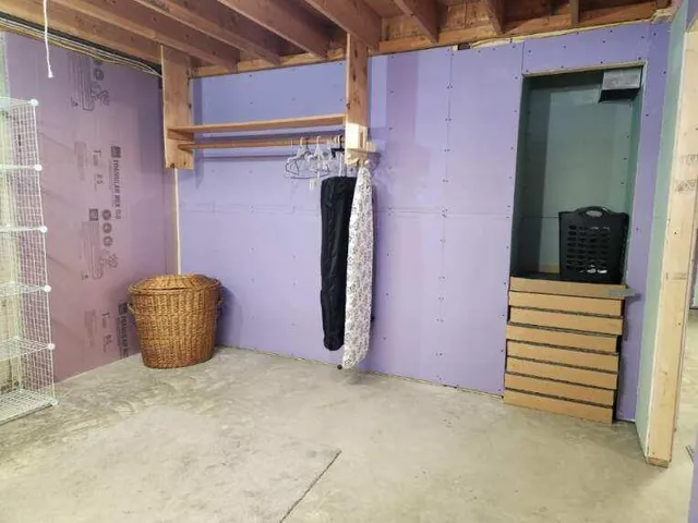 $389,900 | 12 Hartford Street, Lewiston, ME 04240