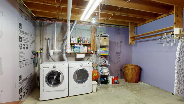 $400,000 | 12 Hartford Street, Lewiston, ME 04240