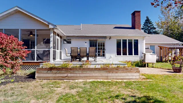 $400,000 | 12 Hartford Street, Lewiston, ME 04240