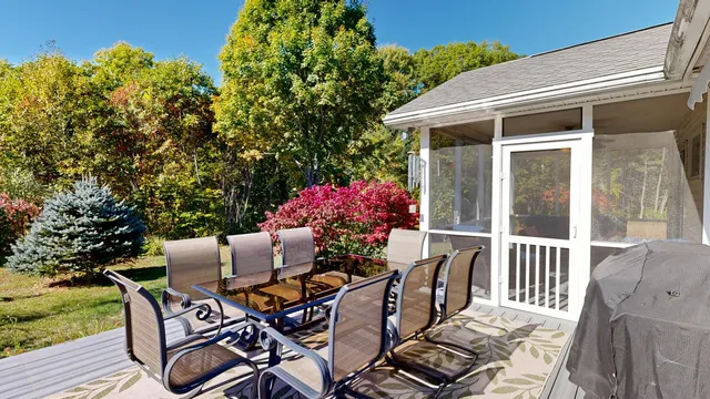 $389,900 | 12 Hartford Street, Lewiston, ME 04240