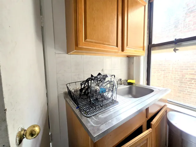 $3,000 | 222 Metropolitan Avenue, Unit 13 | Williamsburg