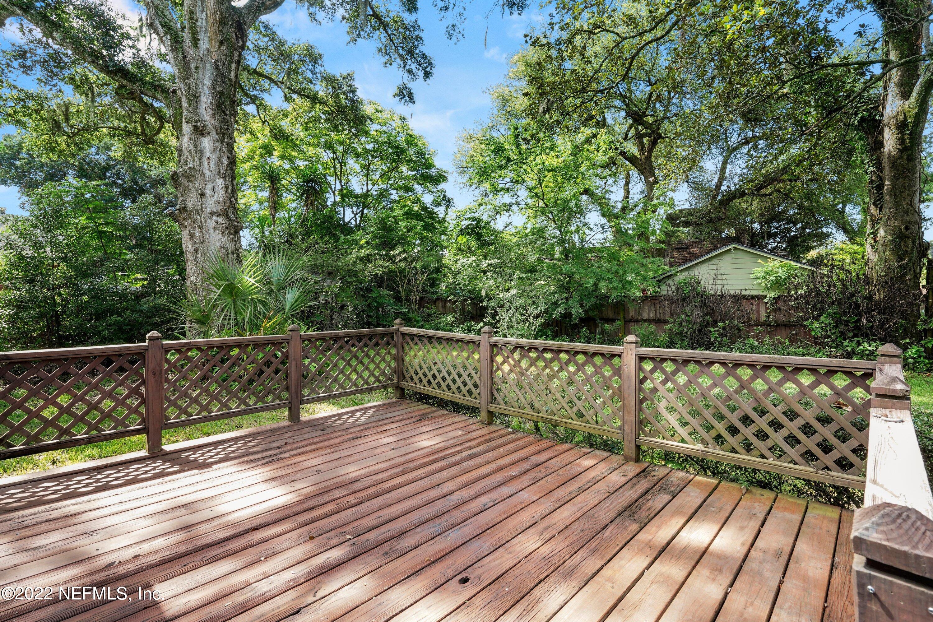 1686 Pershing Road Jacksonville, FL 32205 - Photo 25 of 29 Deck