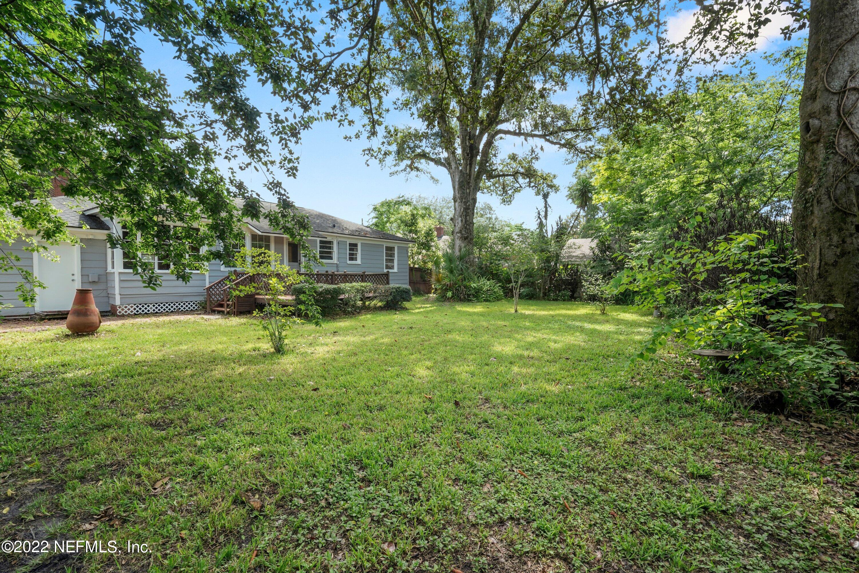 1686 Pershing Road Jacksonville, FL 32205 - Photo 27 of 29 Backyard