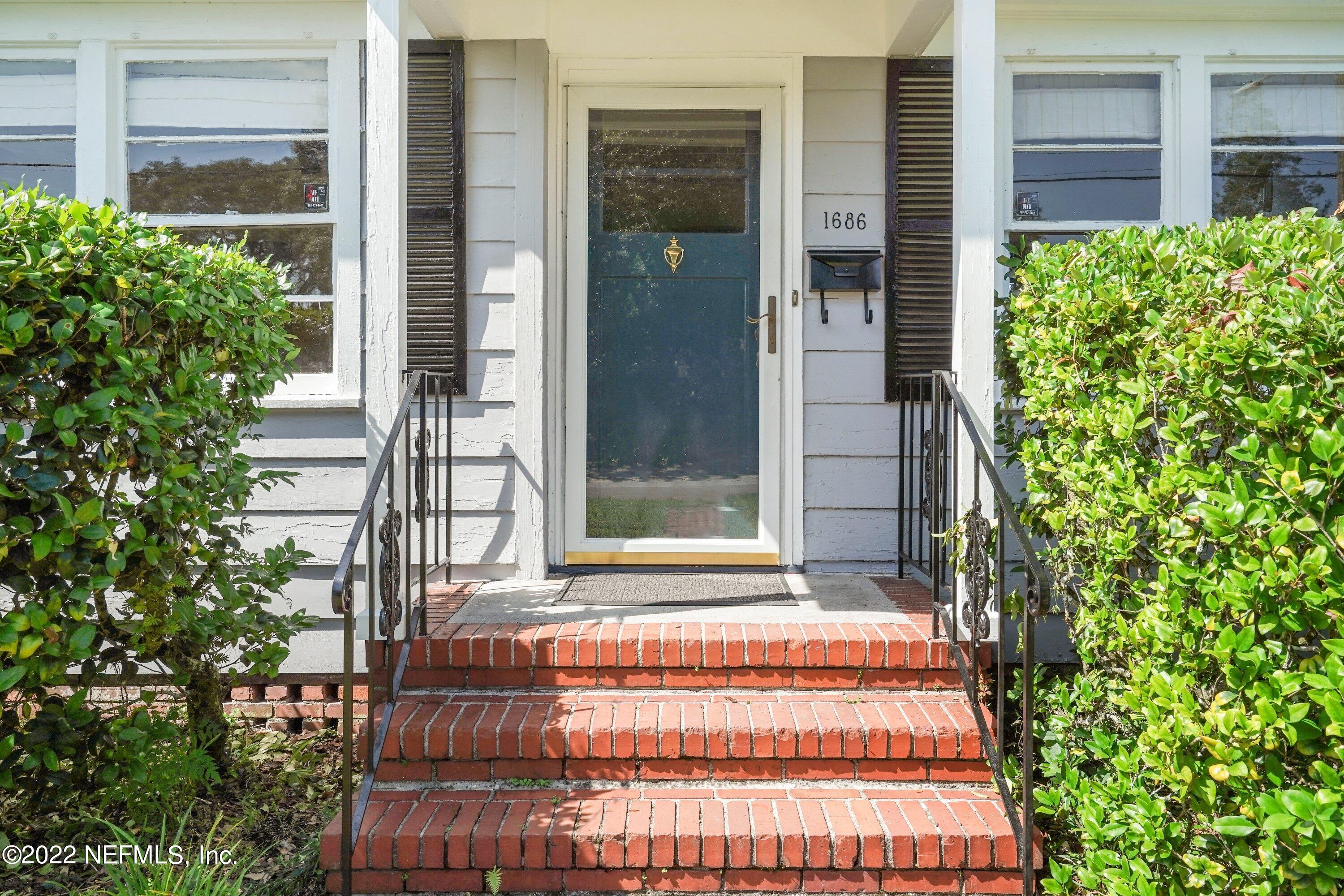 1686 Pershing Road Jacksonville, FL 32205 - Photo 4 of 29 004-1686PershingRoad-Jacksonville-FL-322