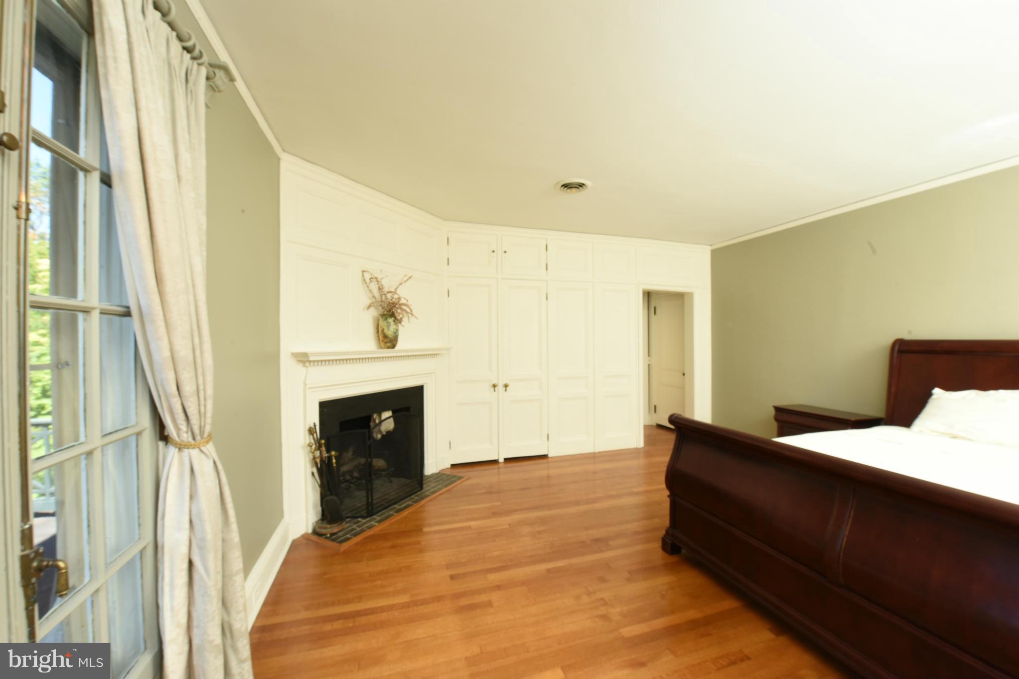 205 Wendover Road Baltimore, MD 21218 - Photo 17 of 30 Master Ste offers MBR, Master Bath